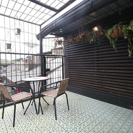 Spot On 90141 Threehouse Bed & Breakfast Kuching Bagian luar foto