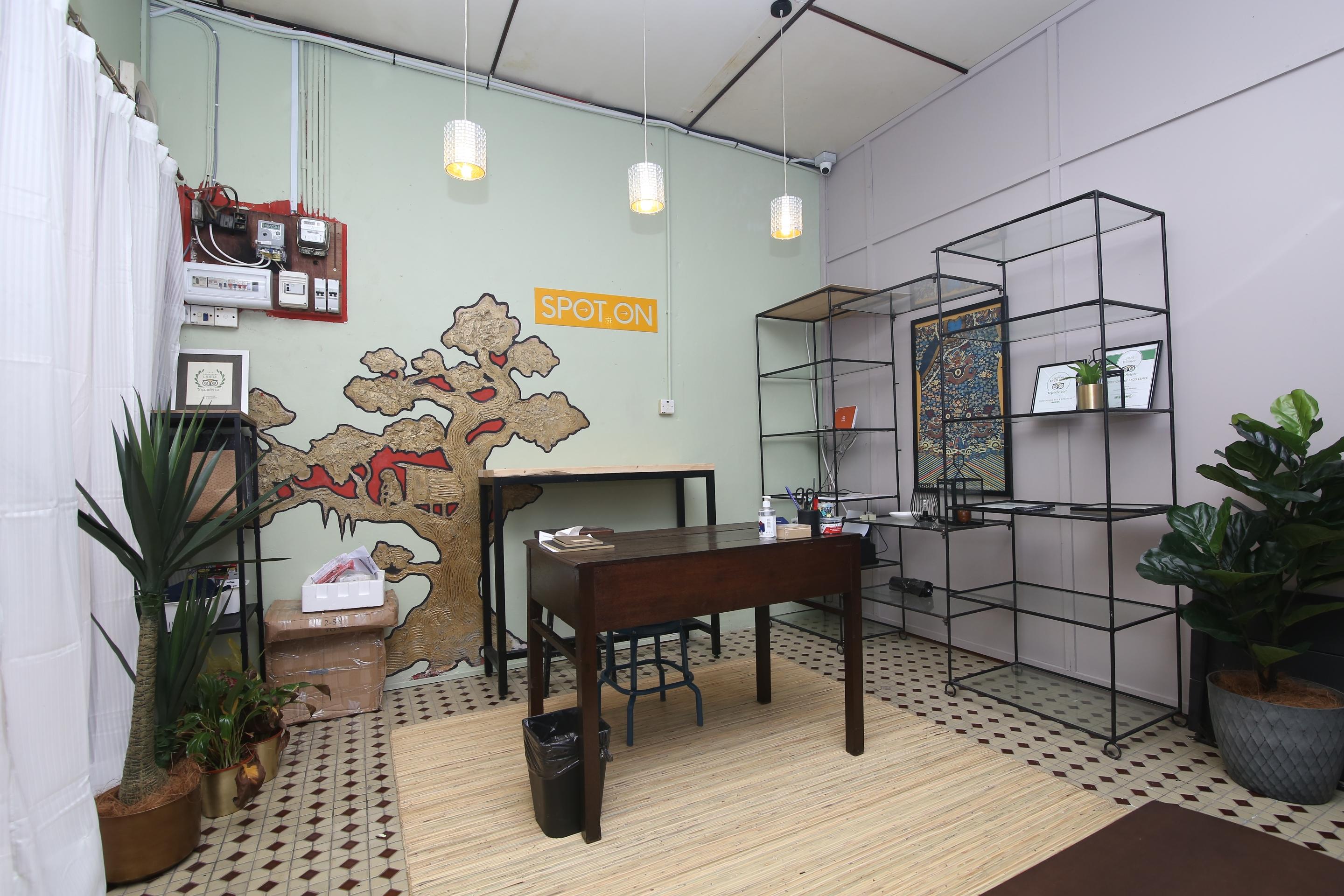 Spot On 90141 Threehouse Bed & Breakfast Kuching Bagian luar foto